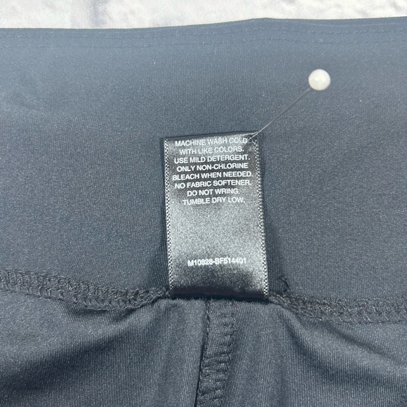 NWOT Bally Women's Black Athletic Shorts. Never Worn. Size Large. - Picture 5 of 8